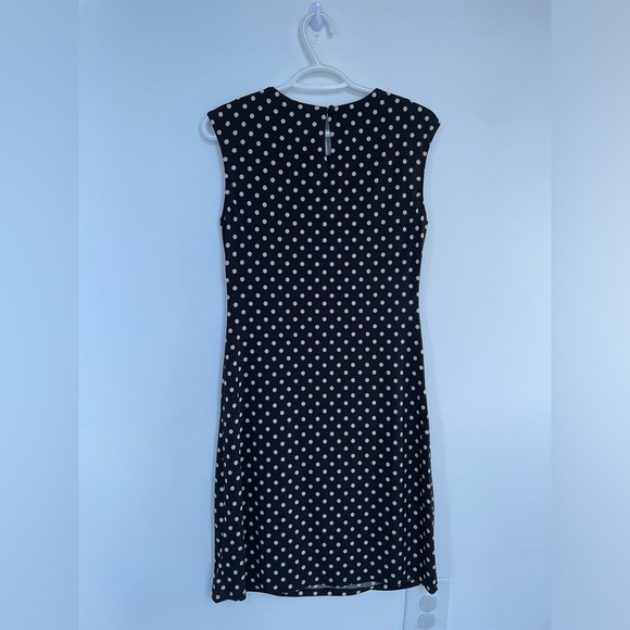 European stretch flowy polka dot dress - Picture 2 of 5
